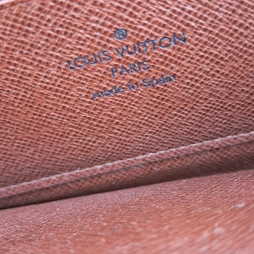 Louis Vuitton Monogram Wallet - Picture 7 of 8